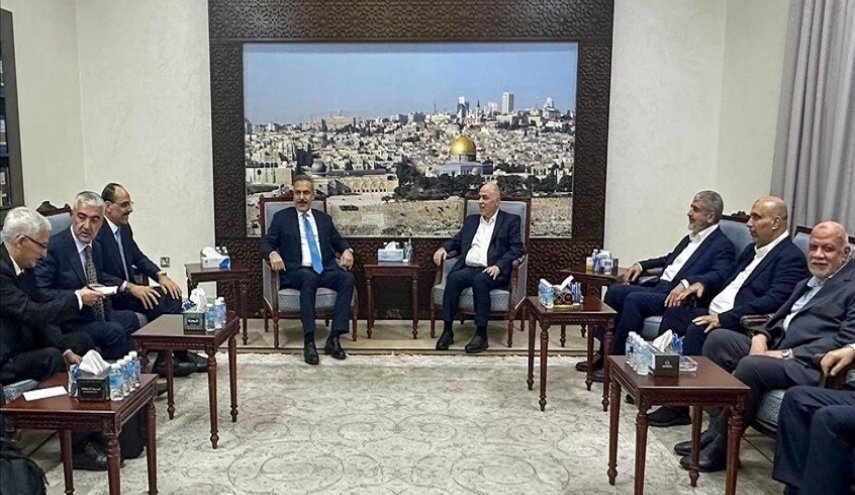 وزير الخارجية والاستخبارات التركيان يجتمعان مع حماس