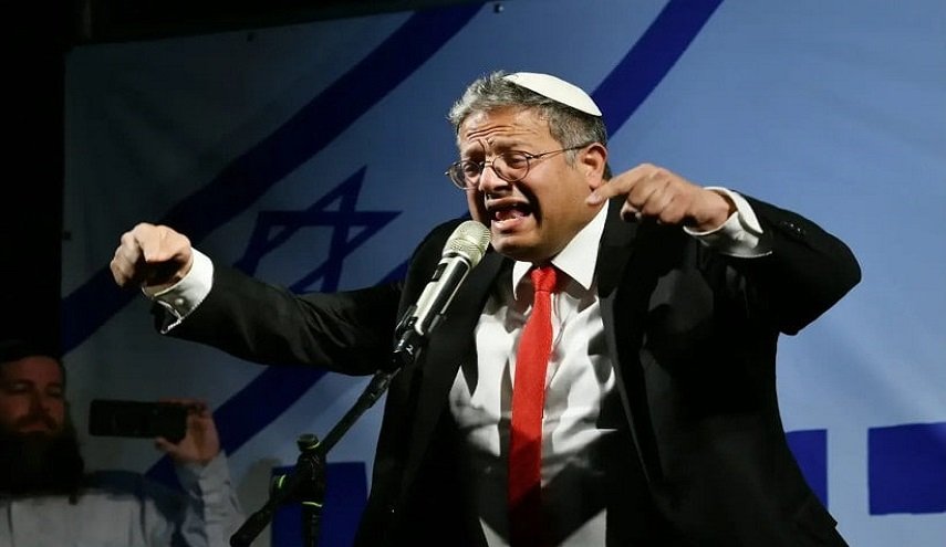 المتطرف بن غفير يطالب بفرض السيادة على الضفة فورا
