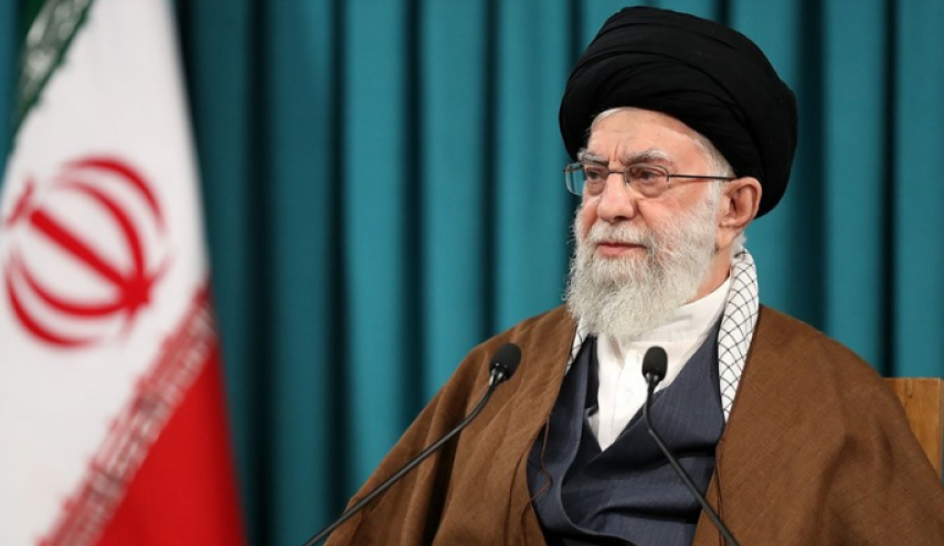 رهبر معظم انقلاب: نوآوری علمی و اندیشه سیاسی دو ویژگی برجسته علامه نائینی بود