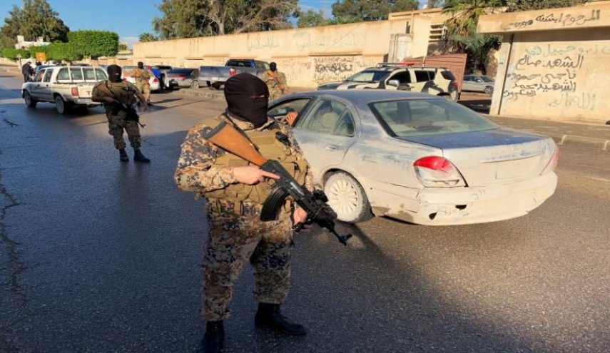 اشتباكات عنيفة بين فصائل حكومة الدبيبة بمصراتة الليبية