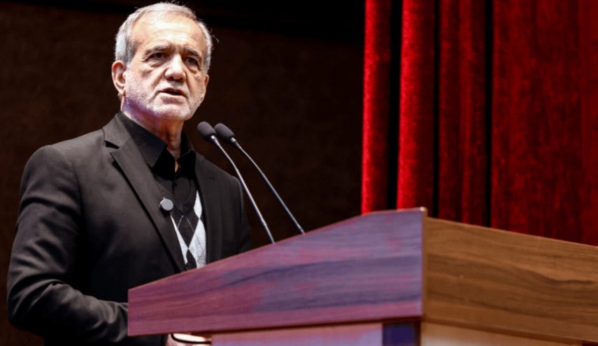 بزشكيان يرعى حفل إزاحة الستار عن المشروع الوطني للألياف الضوئية