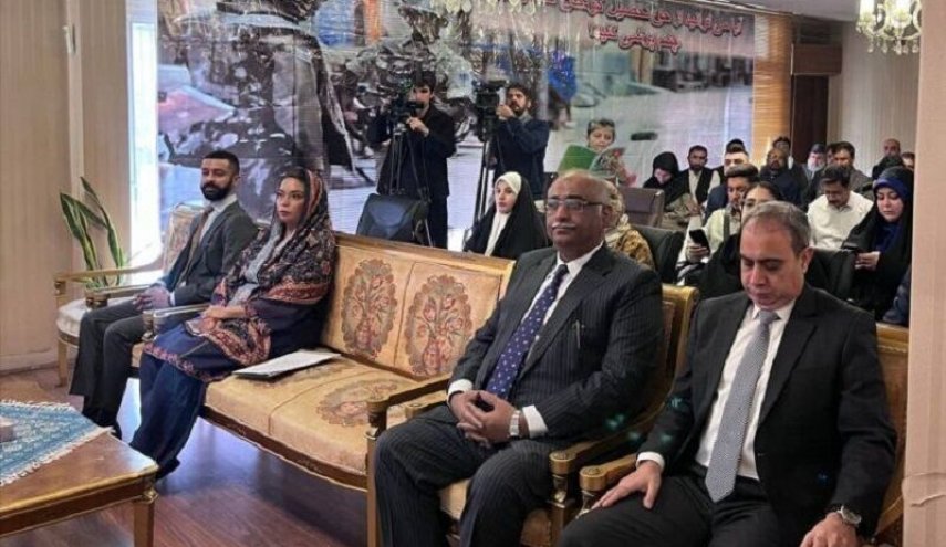 السفير الباكستاني في طهران: العلاقات الدفاعية مع إيران في أفضل حالاتها
