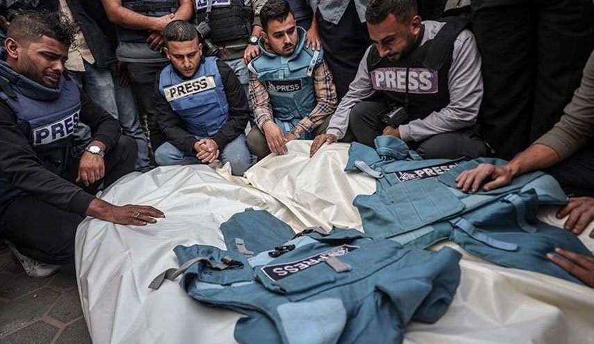 المكتب الإعلامي بغزة يعلن ارتفاع عدد الشهداء الصحفيين إلى 256 
