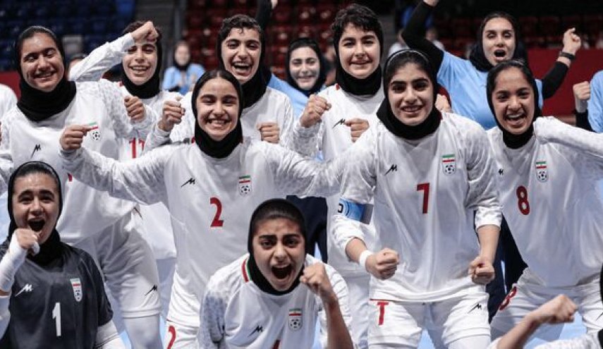 دورة الألعاب الآسيوية للشباب؛ تتويج فتيات ايران ببطولة كرة الصالات