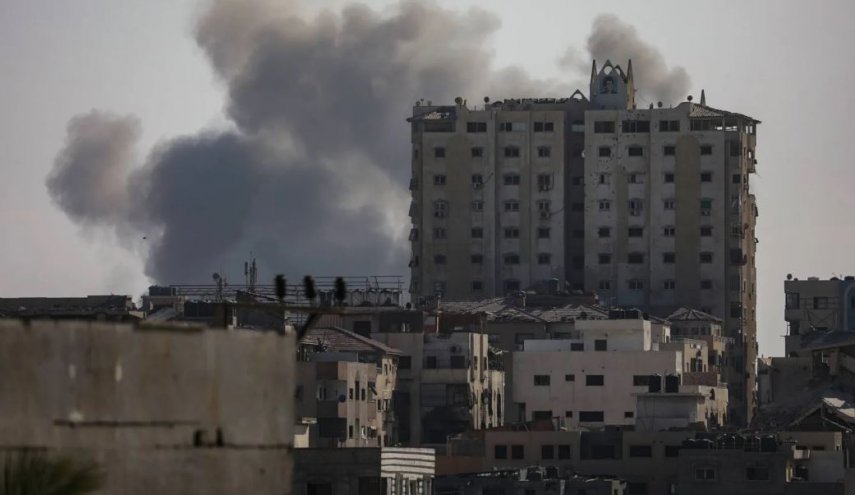 غارات إسرائيلية عنيفة على قطاع غزة
