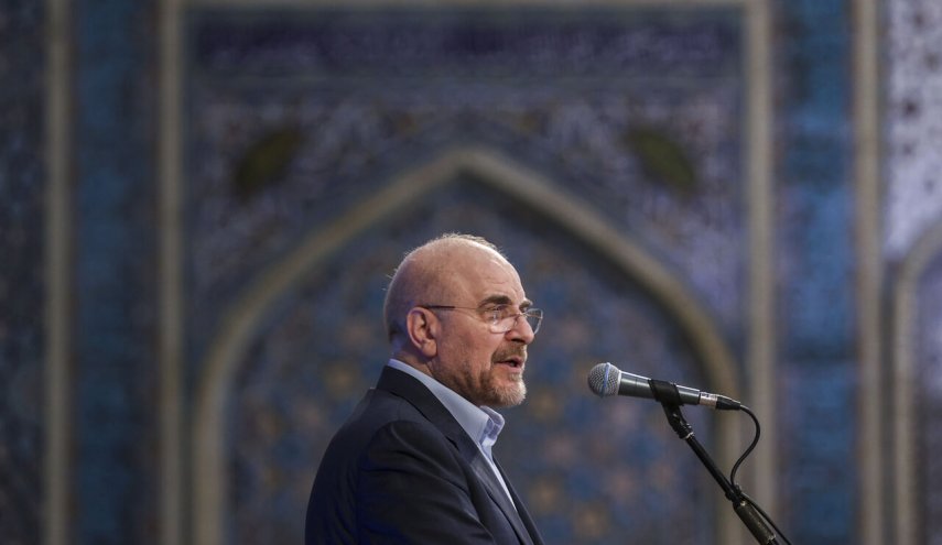 قالیباف: ۱۳ آبان یک حقیقت جاری است/ کشوری که استقلال ندارد، هیچ ندارد