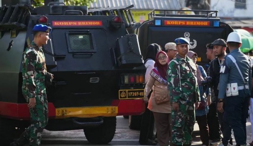 انفجار مسجدی در  پایتخت اندونزی و ۵۴ زخمی 