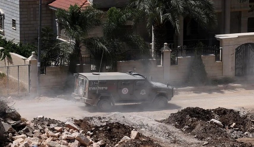 اقتحامات إسرائيلية جديدة: منازل رام الله وجنين تتحول لثكنات عسكرية
