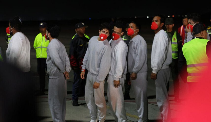 واشنطن تخطط لشراء مستودعات تجارية عملاقة لاحتجاز المهاجرين
