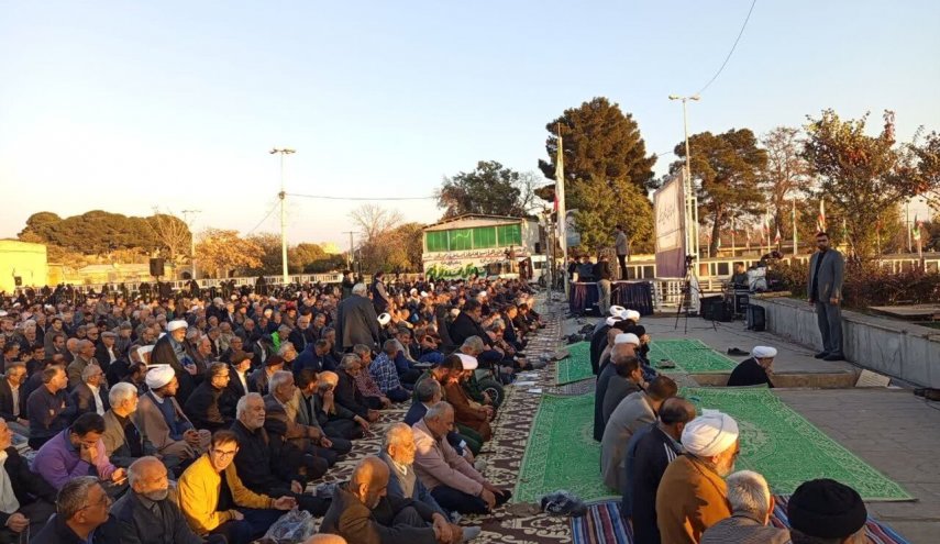 اقامة صلاة الاستسقاء في العديد من المحافظات الايرانية 