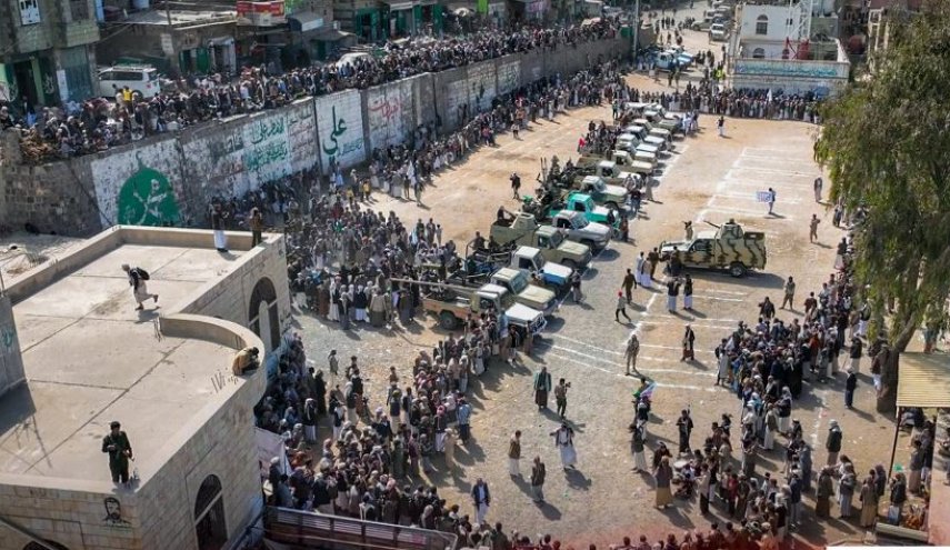 اليمنيون يطلقون 