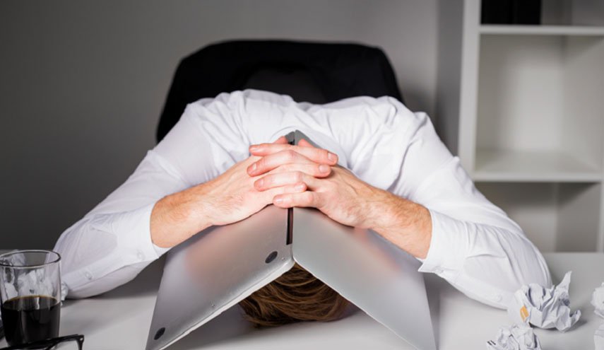 5 عادات نوم سيئة تسبب شيخوخة الدماغ 