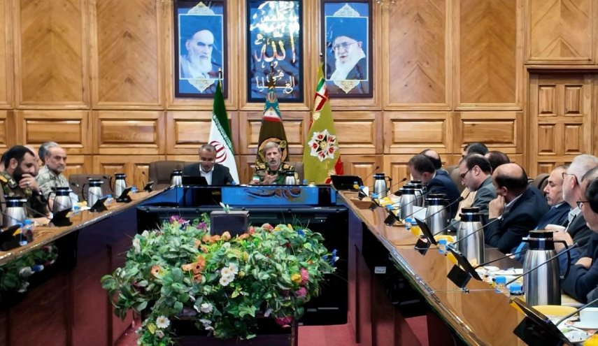 قائد جيش ايران: لن نفوّت لحظة واحدة لتعزيز قوتنا الدفاعية