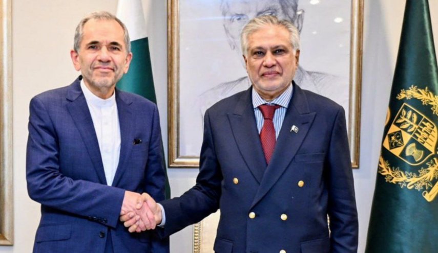 مساعد وزير الخارجية الايراني يلتقي وزير الخارجية الباكستاني في اسلام آباد