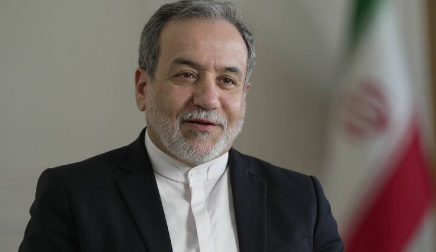 عراقچی: از هر گونه گفت‌وگو با هدف پیشبرد روابط دوجانبه ایران و لبنان استقبال می‌کنیم