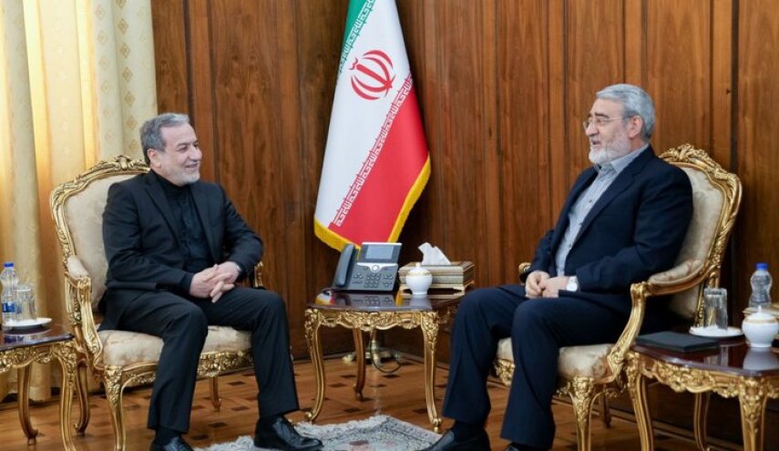 عراقجي يؤكد على اتخاذ إجراءات لازمة لتنفيذ الاتفاقات بين ايران والصين