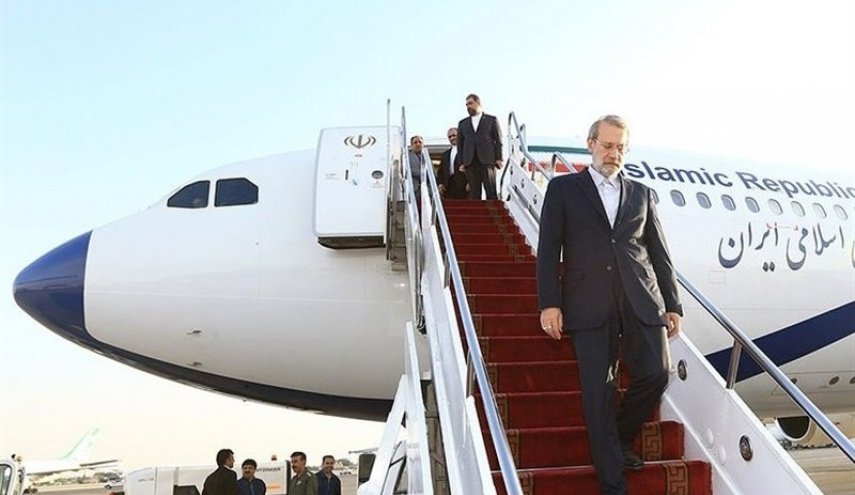 لاريجاني يصل الى اسلام آباد في زيارة تستمر يومين
