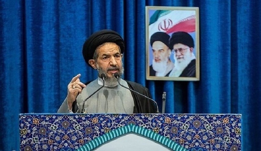 خطيب جمعة طهران: نهج الزهراء (س) يلهم المقاومة، والوحدة سرّ عزّة إيران
