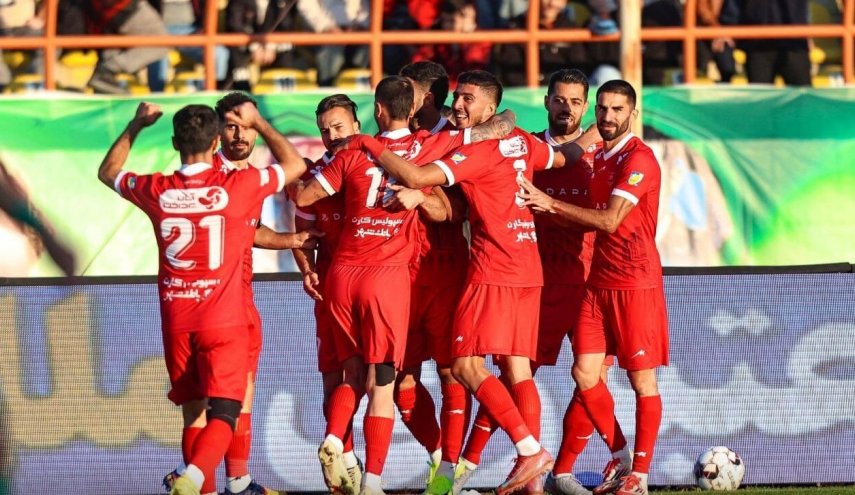 الدوري الايراني: برسبوليس يهزم شمس آذر ويرتقي الى الصدارة موقتا