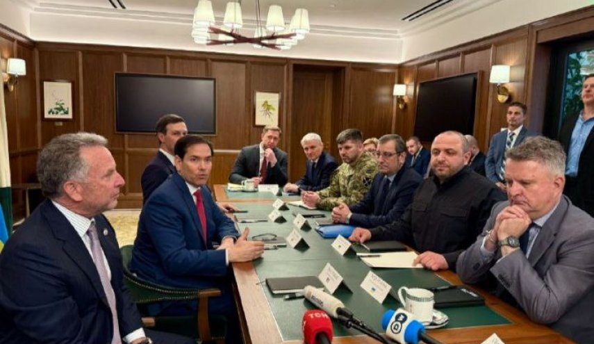 روبيو يتوقع إحراز تقدم في تسوية الأزمة الأوكرانية بعد اجتماع فلوريدا