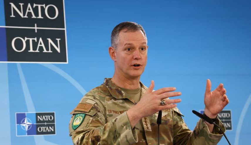 فرمانده ناتو: در مقابل تهدیدهای ترکیبی روسیه فعالانه عمل می‌کنیم
