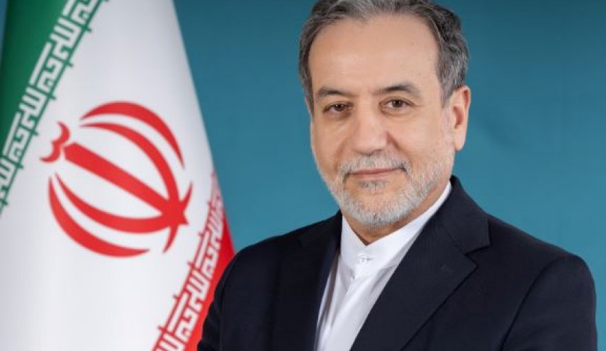 عراقچی: توپ در زمین آمریکاست؛ اگر رویکردشان را عوض کنند، ما آماده‌ایم