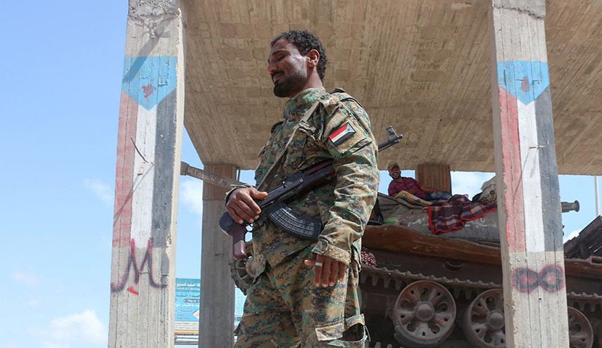 التطبيع مقابل الدعم.. هل يفتح الانتقالي الجنوبي في اليمن أبوابه لإسرائيل؟