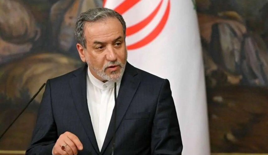 عراقجي: الشعب الإيراني العظيم يرفض رفضا قاطعا أي تدخل في شؤونه الداخلية
