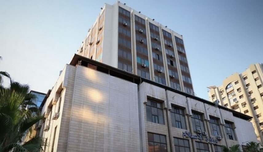 اختراق موقع الوزارة السورية للإعلام ورفع علمي قسد وكردستان +صورة
