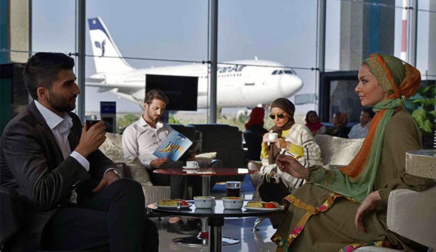 استمرار معظم الرحلات الجوية الإقليمية من وإلى إيران