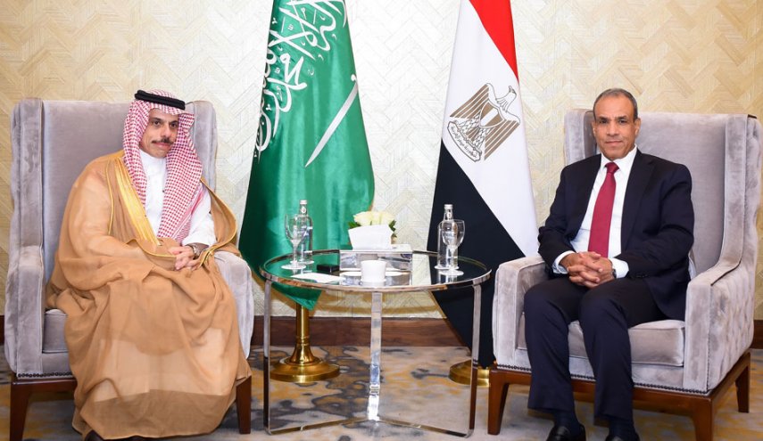 تاکید مصر و عربستان بر ضرورت توقف تنش‌ها در منطقه
