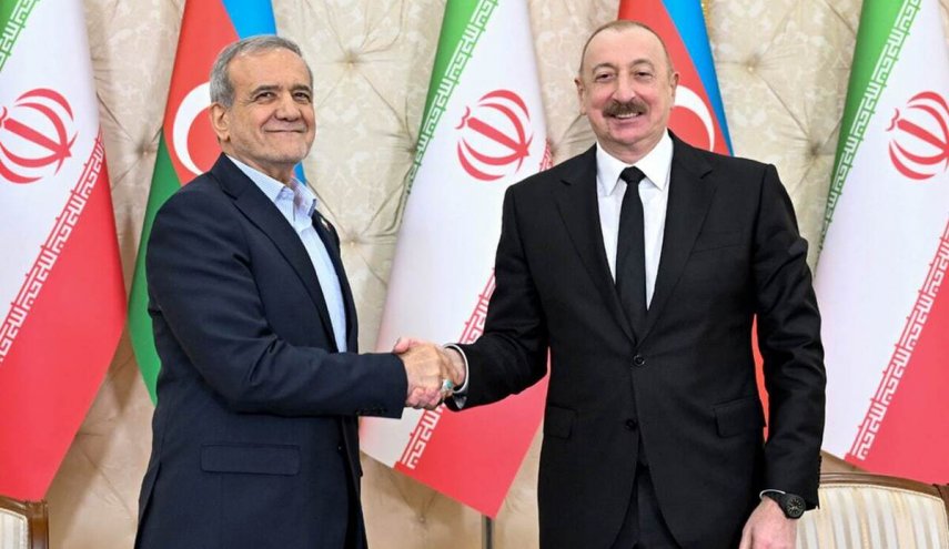 پزشکیان روز ملی جمهوری آذربایجان را به علی‌اف تبریک گفت