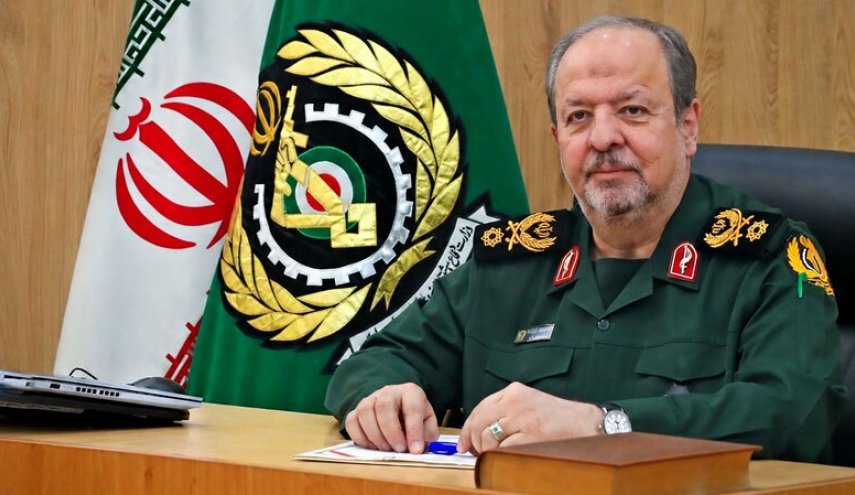 سردار ابن الرضا: در جنگ تولید سلاح‌های پیشرفته متوقف نشد