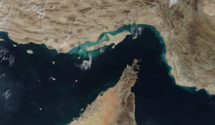 الحرس الثوري: سيطرتنا على الممر المائي الاستراتيجي لمضيق هرمز حاسمة
