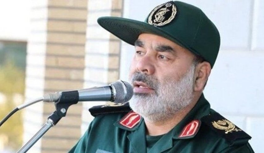 قائد القوة البرية في حرس الثورة : الشعب الإيراني لا يخشى أي قوة