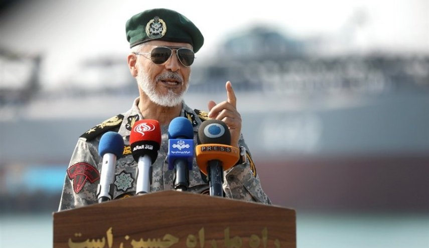 الادميرال سياري: حرب الإرادات أثبتت قدرة إيران على الصمود