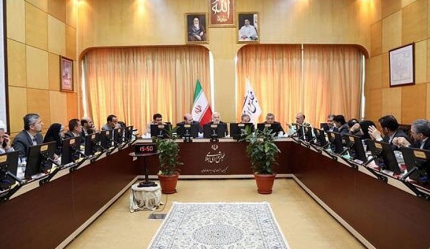 مصوبه کمیسیون امنیت ملی مجلس: تحریم‌کنندگان ایران حق عبور از تنگه هرمز را ندارند