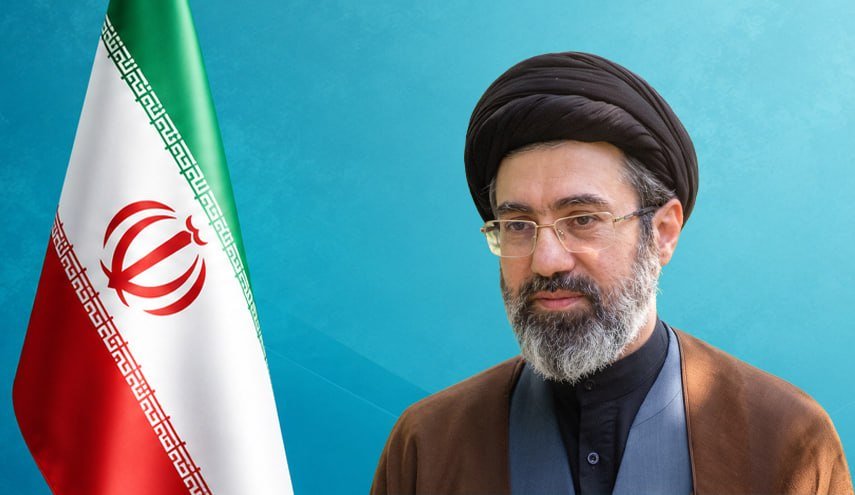 مقام معظم رهبری: فتح قلّه‌های پیشرفت، مأموریت تاریخیِ دانش‌آموزان و دانشجویان است