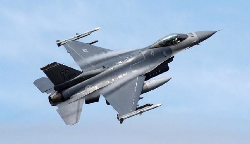 اف ۱۶ ارتش آمریکا در آلمان سقوط کرد