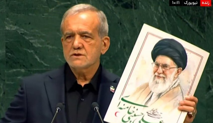 ما برای دفاع از کشورمان از کسی اجازه نمی‌گیریم / ایران را نمی توان با جنگ وادار به تسلیم کرد/ فناوری هسته‌ای حق ایران است