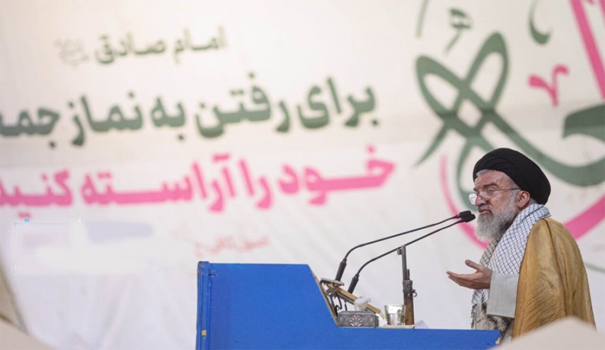 خطيب جمعة طهران: الرئيس بزشكيان حوّل الأمم المتحدة إلى محكمة لمقاضاة العدو