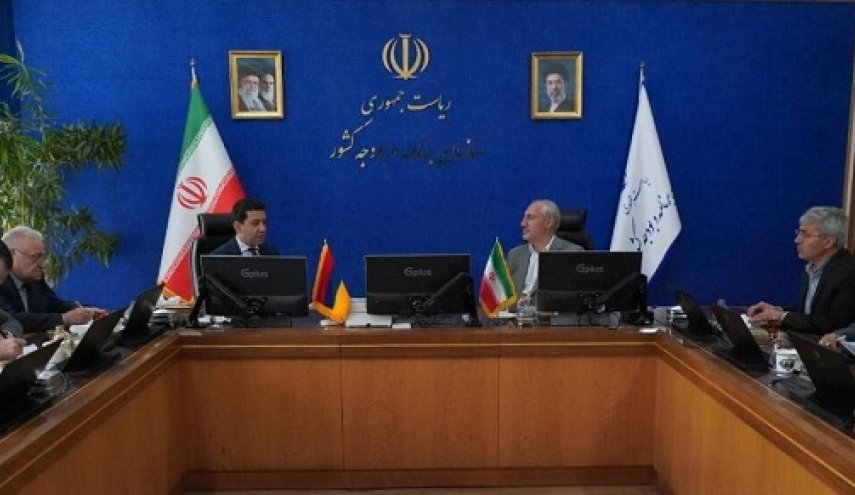 گره‌گشایی از ترانزیت در مرز ارمنستان؛ رفع موانع سوخت و گمرک در دستور کار است