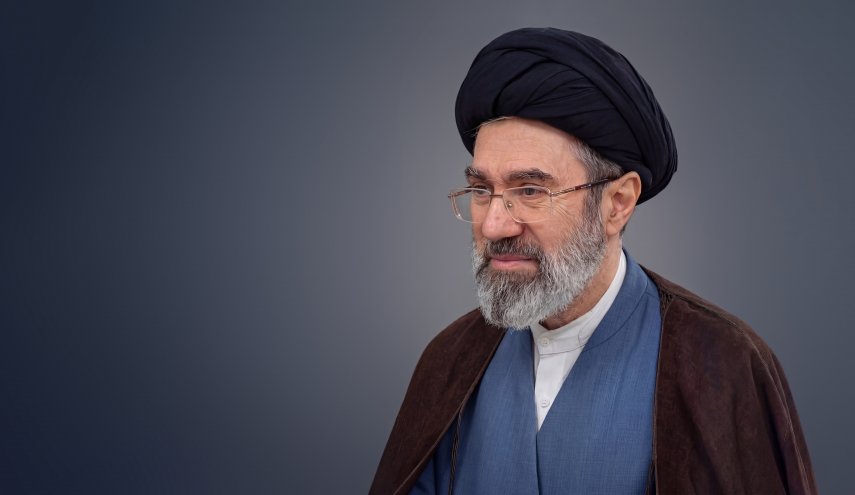 قائد الثورة: الأيام التي يتمنى العدو العودة إليها قد ولّت ولن تعود أبدًا
