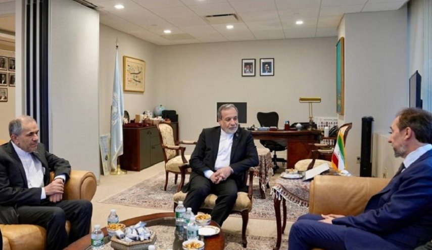 عراقجي: انعدام الأمن في مضيق هرمز نتيجة للإجراءات التدخلية الأمريكية والصهيونية
