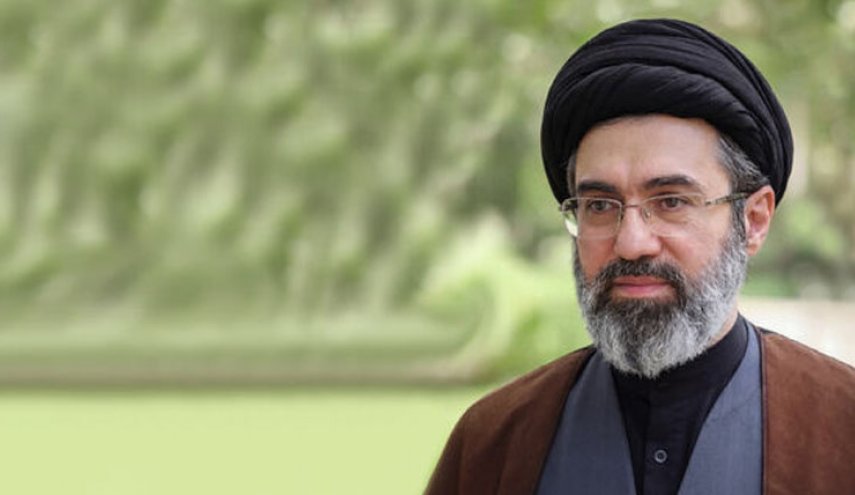 رهبر انقلاب: تقویت جامعه پرستاری باید در اولویت مسئولان سلامت باشد
