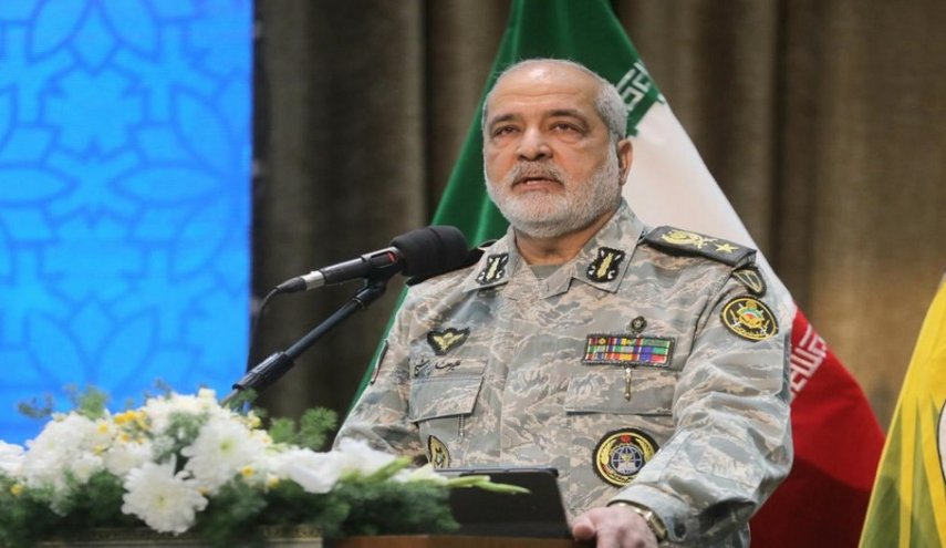 العميد شيخ: الجيش الإيراني مستعد لمواجهة أي تهديد دون تردد