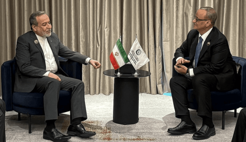 عراقجي یلتقی فی بغداد الامین العام لمنظمة التعاون الاسلامي
