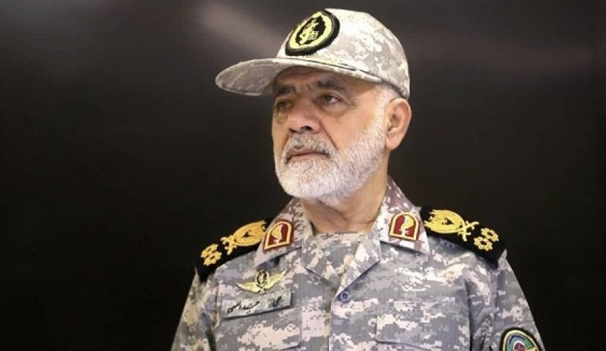
سرلشکر عبداللهی: برای تصمیم‌های احمقانه دشمن لحظه‌شماری می‌کنیم
