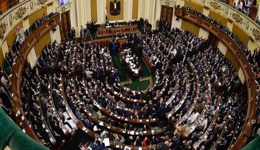نمایندگان مجلس مصر طرح مداخله نظامی در یمن را به تعویق انداختند   