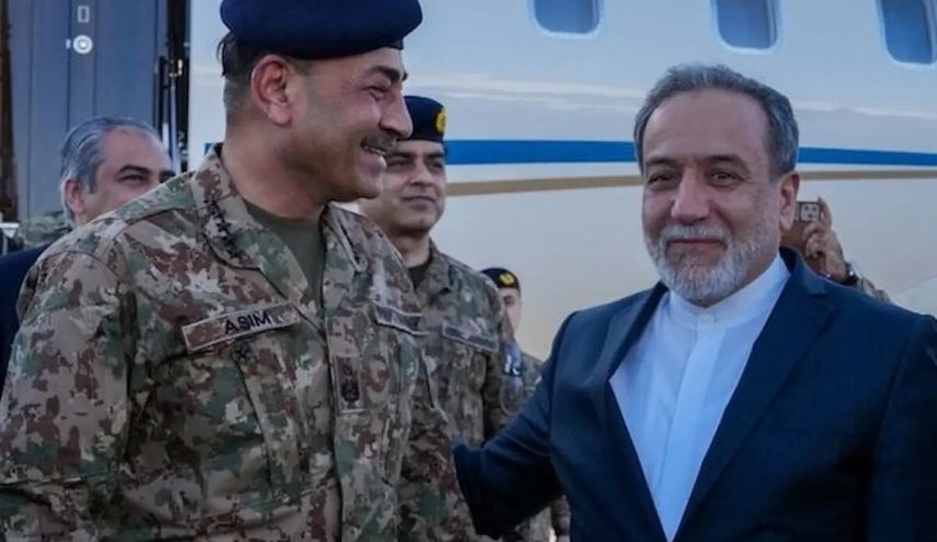 وصول قائد الجيش الباكستاني إلى طهران للمشاركة في اجتماع أمني رباعي